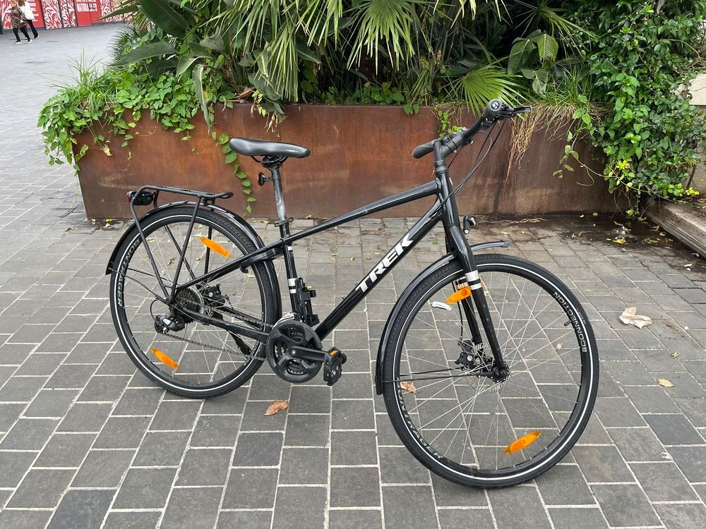 V&eacute;lo de Ville Trek Verve 1 Equipped 2023 BLACK Vélos