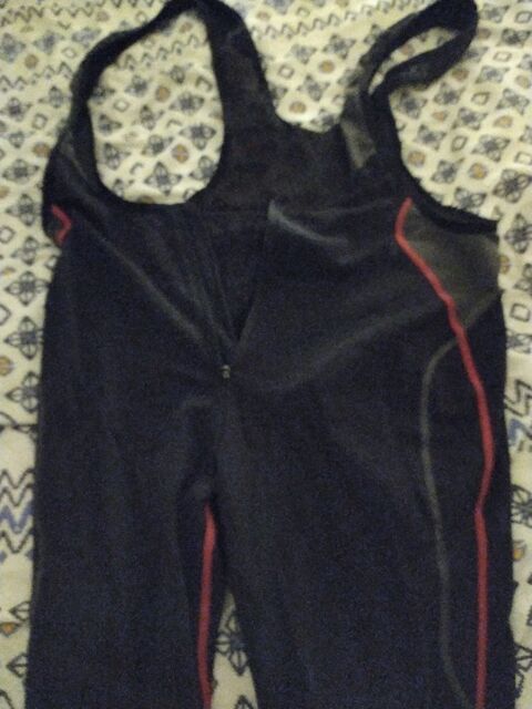 pantalon ski Volcom et caleon long avec bretelles 55 Jouy-le-Potier (45)