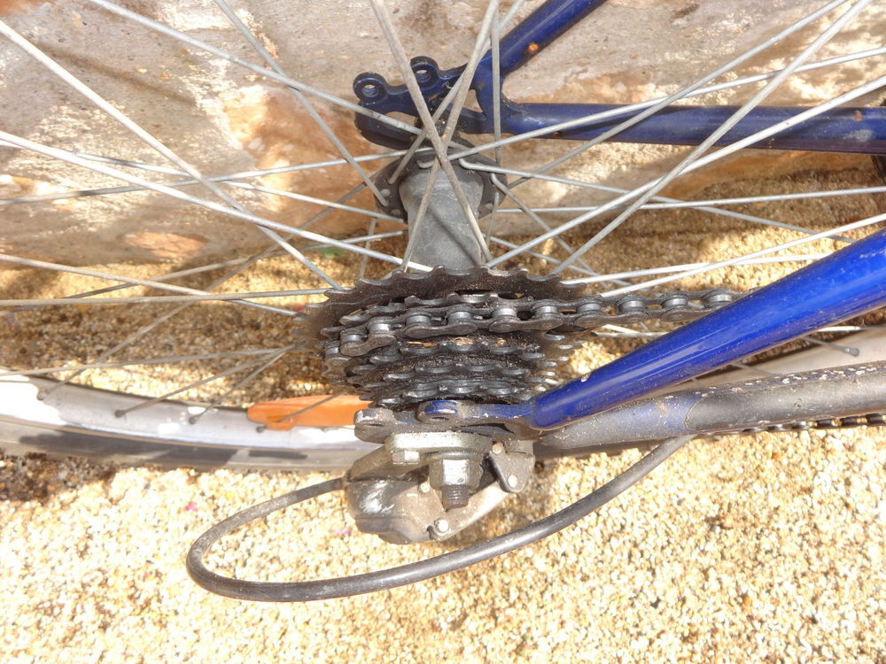 v&eacute;lo VTT junior 
Vélos