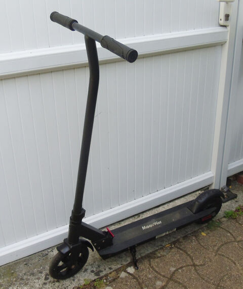 Trottinette �lectrique MoovWay Z8 noir H.S. et pi�ces 20 Nantes (44)