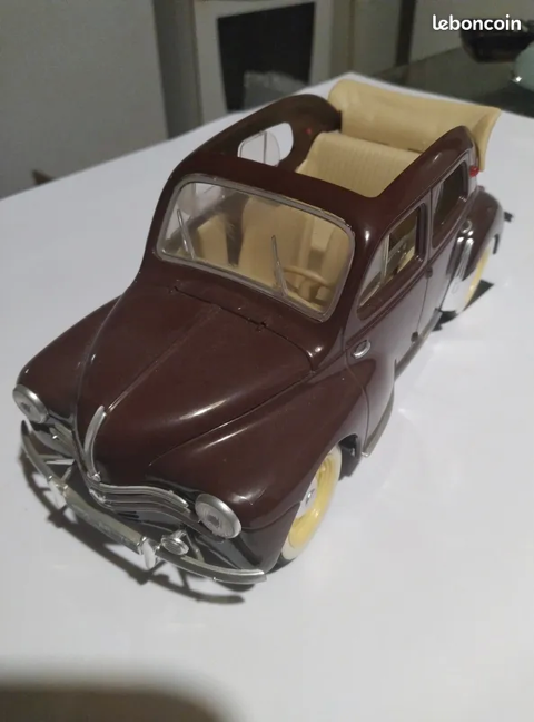 RENAULT ALPINE A110 / 4CV DECAPOTABLE  1/18 45 Valleiry (74)