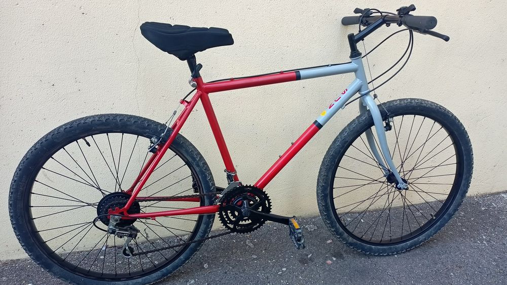 vtt 26 pouces rouge anthracite Vélos