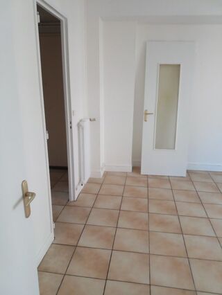  Appartement � louer 3 pi�ces 50 m� Dijon