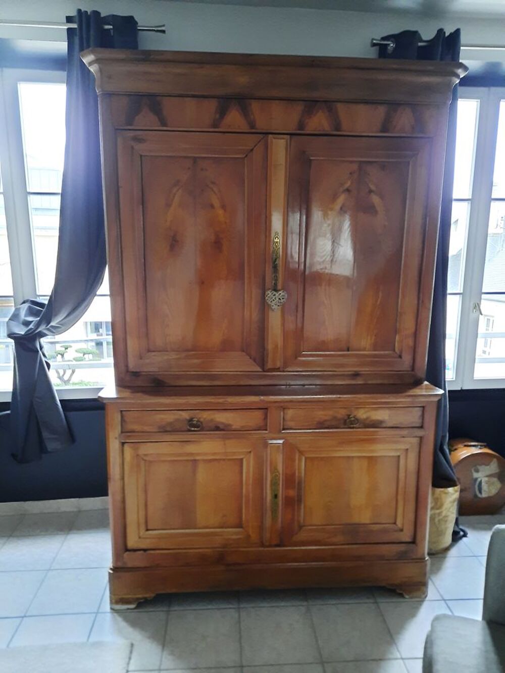 buffet 2 corps en merisier Meubles