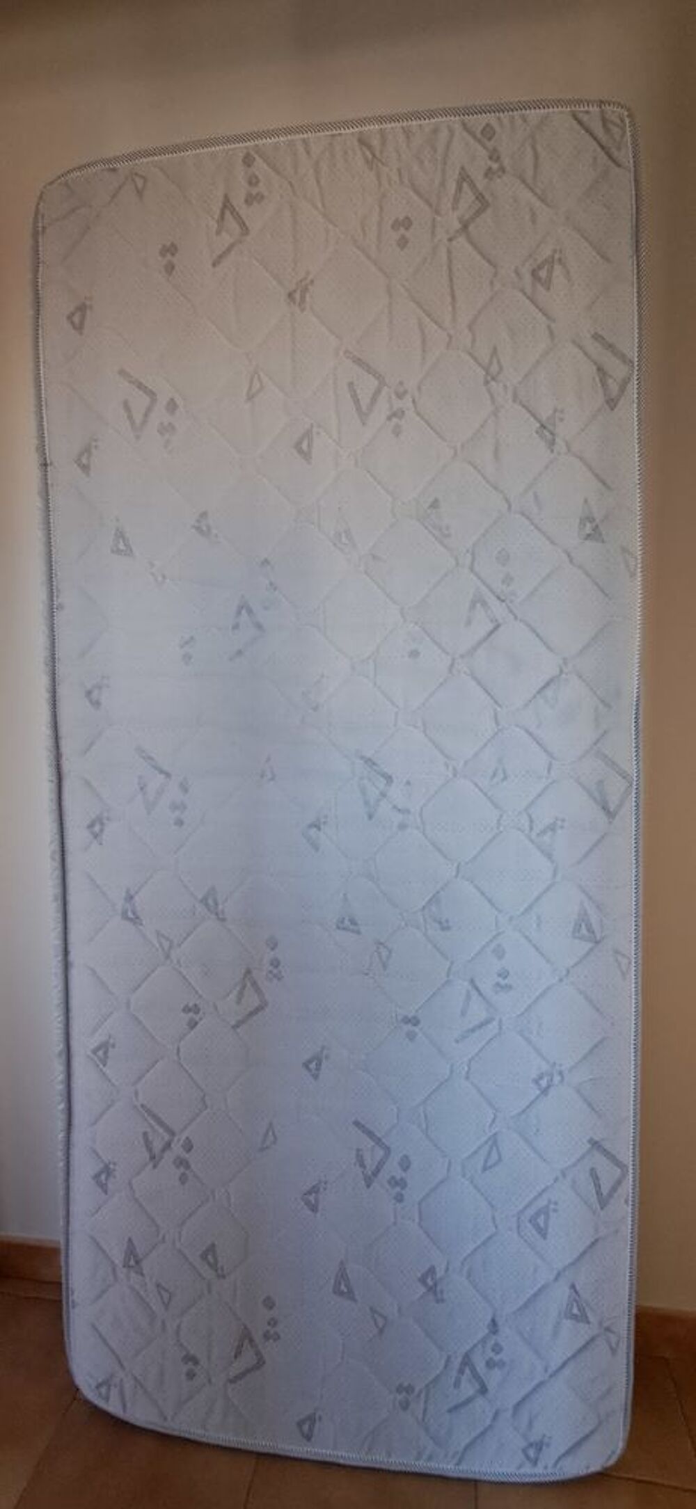 Combin&eacute; lit/bureau avec matelas Meubles