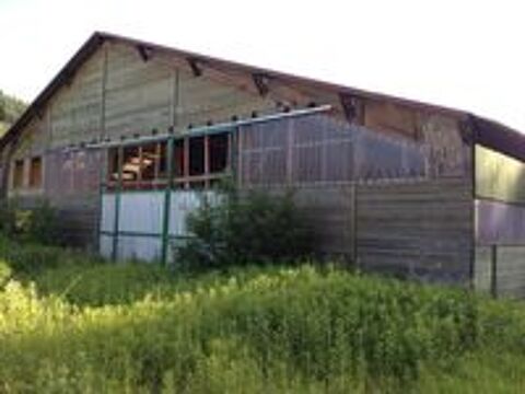   Emplacement camping car , caravane , voitures etc.... 