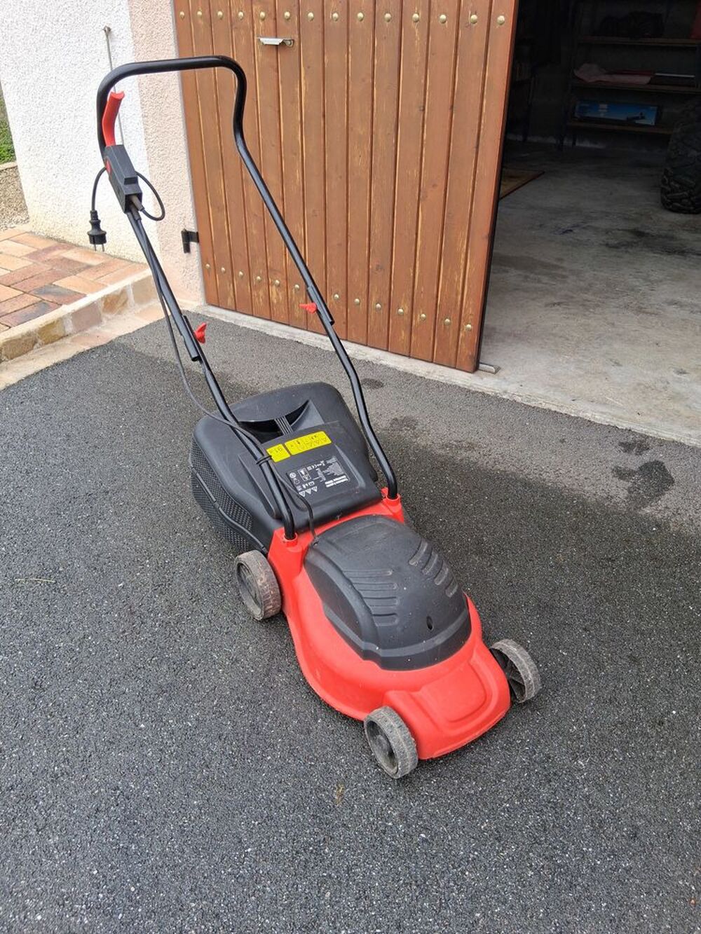 Tondeuse &eacute;lectrique Jardin