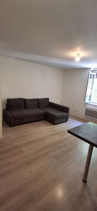  Appartement à louer 1 pièce 32 m²