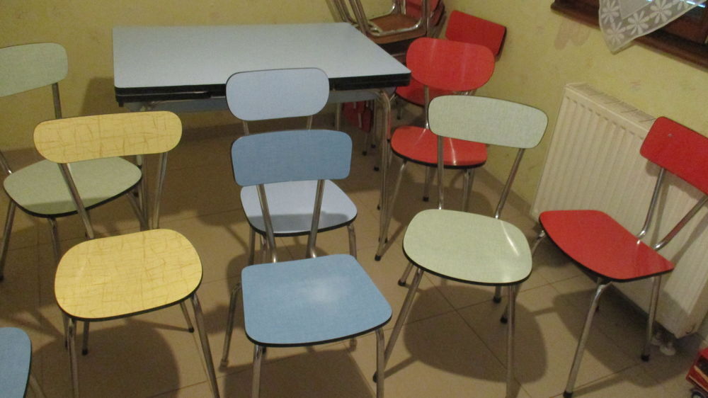 tables chaises et tabourets en formica Meubles