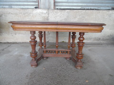 TABLE HENRY  2
AVEC 5 RALLONGES
DIM
120 SUR 105  H 75
100 Ouroux-sur-Saône (71)