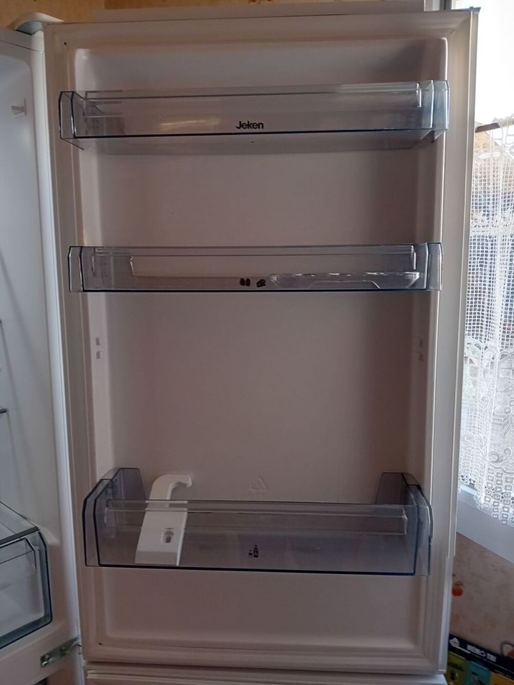 Combin&eacute;, frigidaire et congelateur Electrom�nager