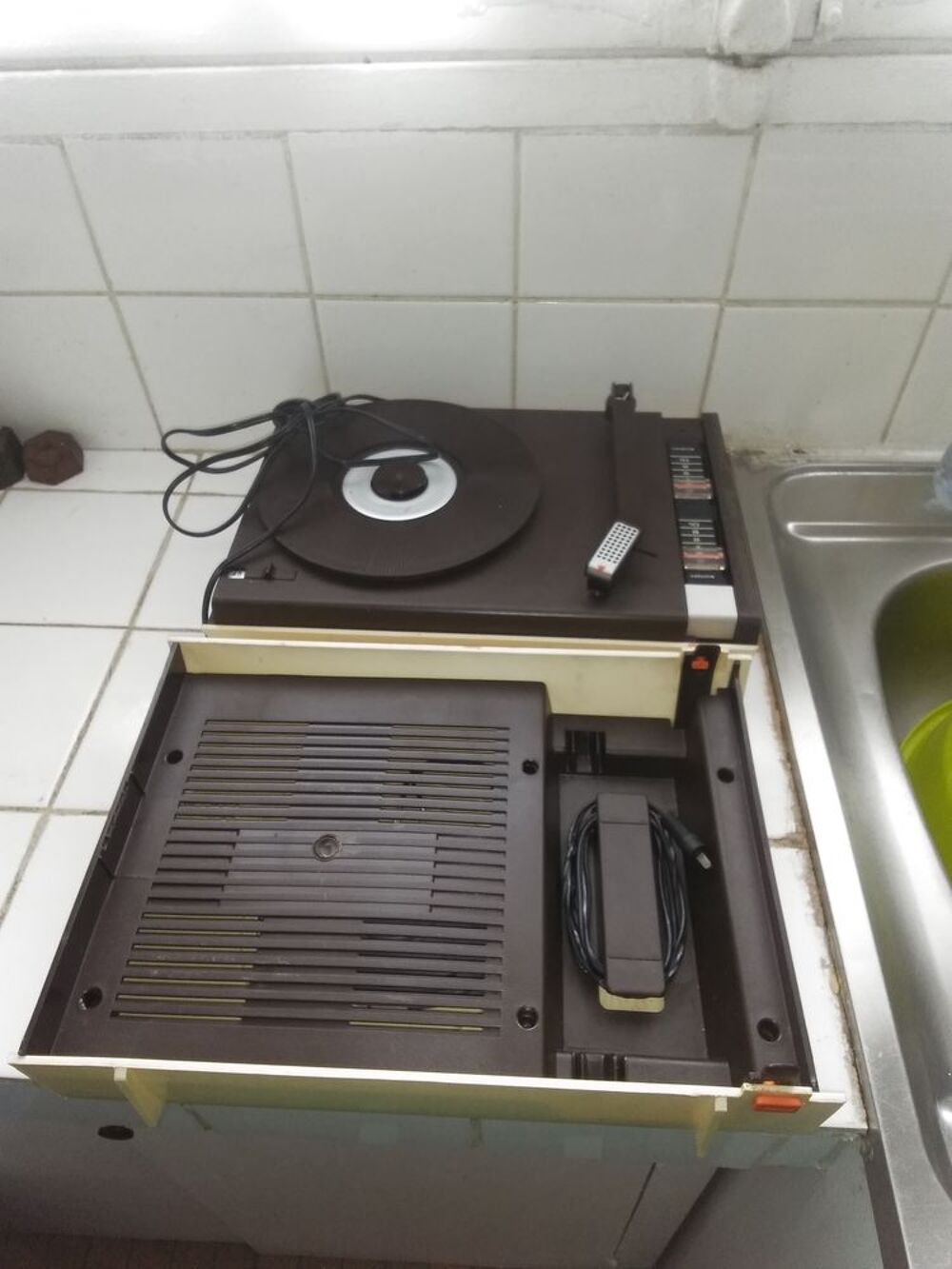 tourne disque Electroménager