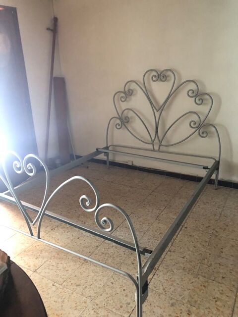 Lit en ferronnerie 50 Saint-C�zaire-sur-Siagne (06)