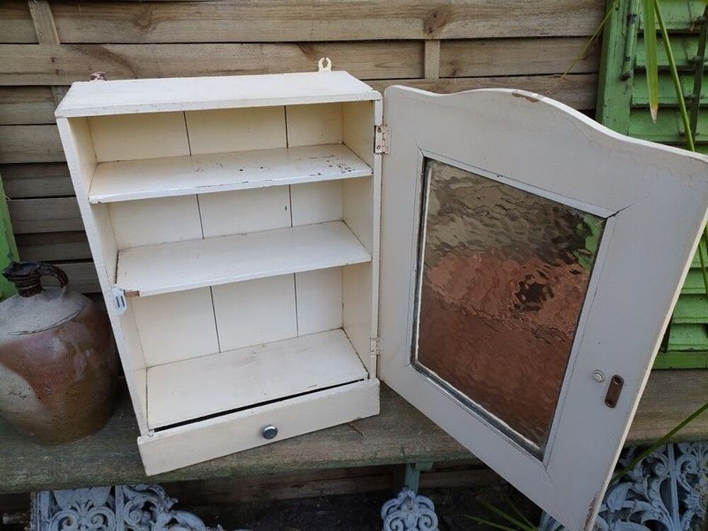 Ancienne Petite Armoire de Toilette Vitr&eacute;e Vintage Meubles
