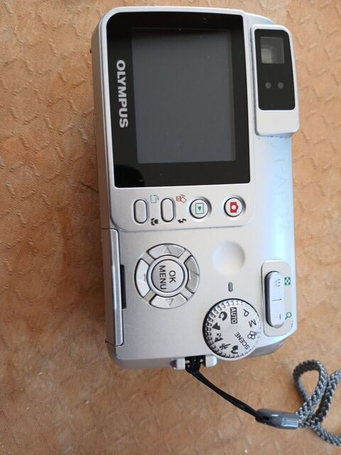 Appareil photo camera num�rique
30 Montpellier (34)