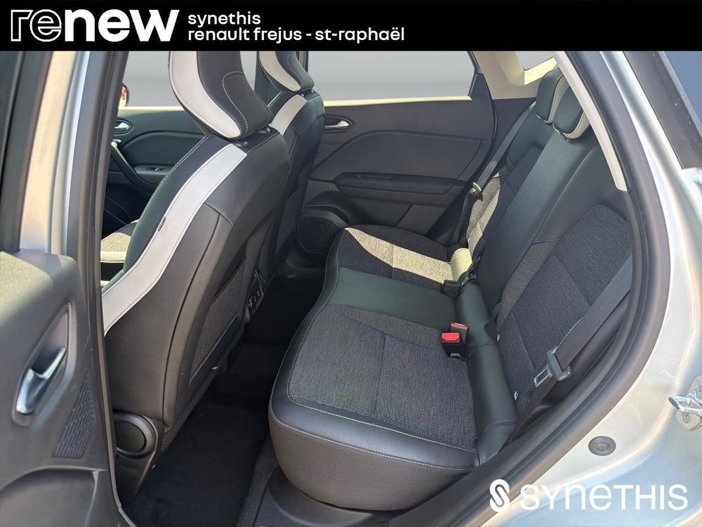 Captur E-Tech full hybrid 145 Techno 2022 occasion 83600 Fr&eacute;jus
