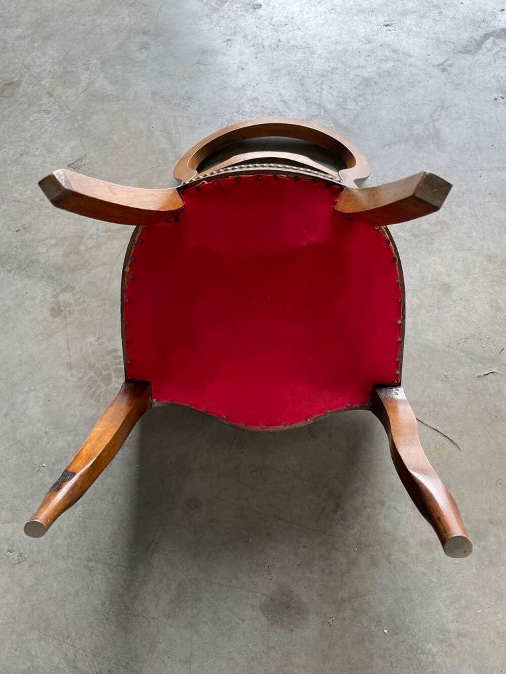 Chaise en bois assise en velours vert Meubles