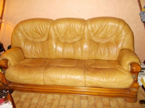 canapé cuir et bois plus un fauteuil 0 Aigues-Mortes (30)