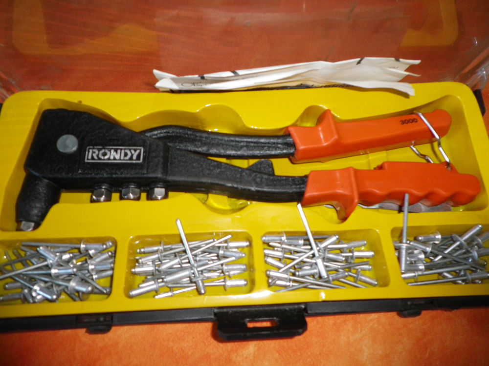 coffret pince a riveter Bricolage