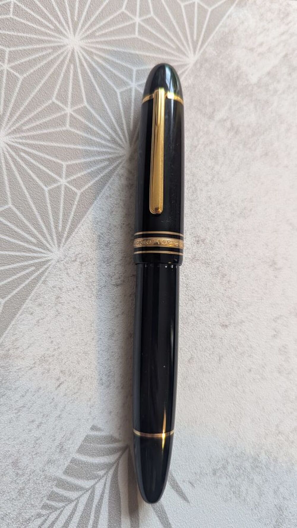 Stylo-plume MONTBLANC Meisterst&uuml;ck 149 plume or 14K neuf 