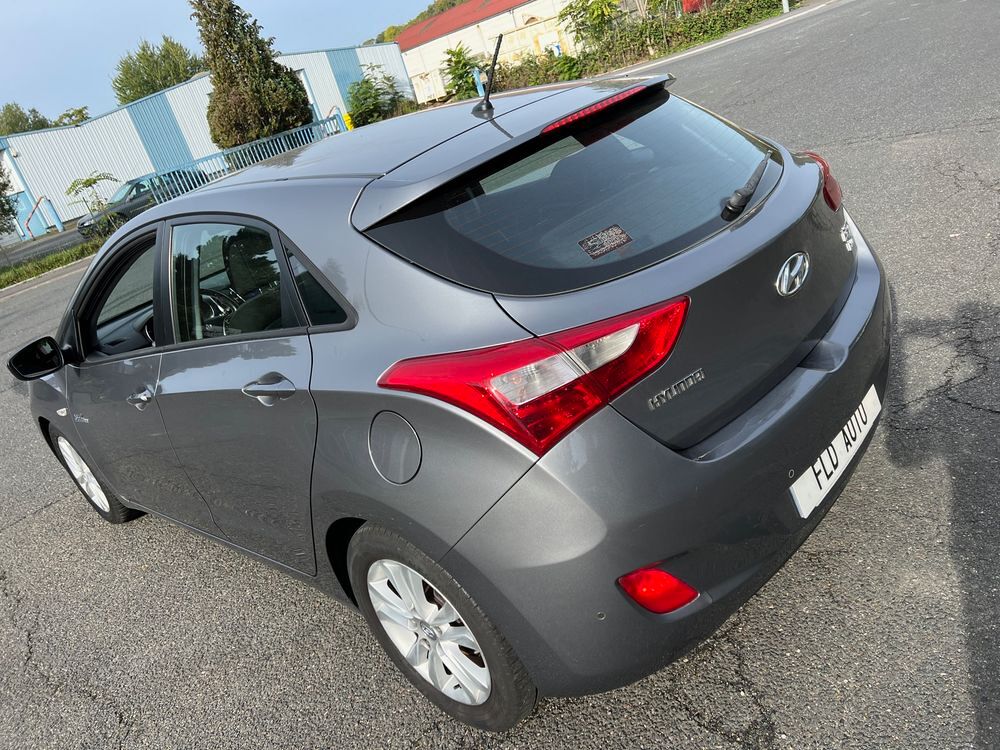 i30 1.6 CRDi 110 Blue Drive Pack Inventive 2013 occasion 77130 La Grande-Paroisse
