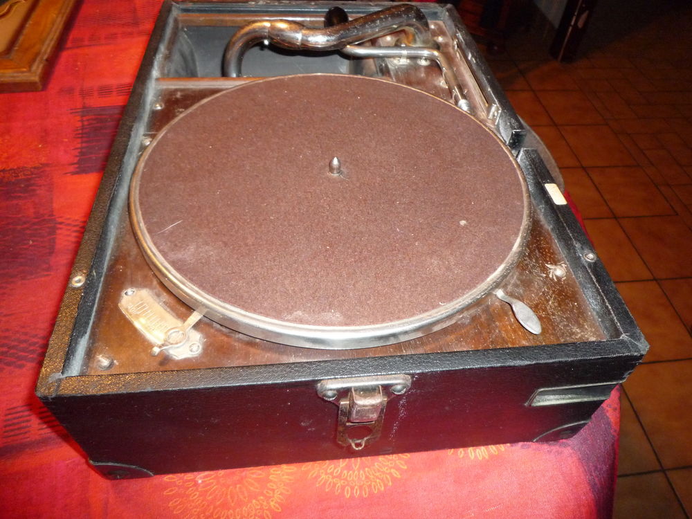 Ancien gramophone portable ann&eacute;e 1930 The Gramophone Company CD et vinyles