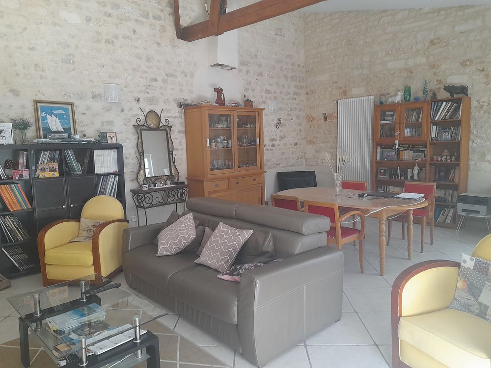 Maison 3 pièces 100 m² · à Rochefort · 100 m² · 240 000 €