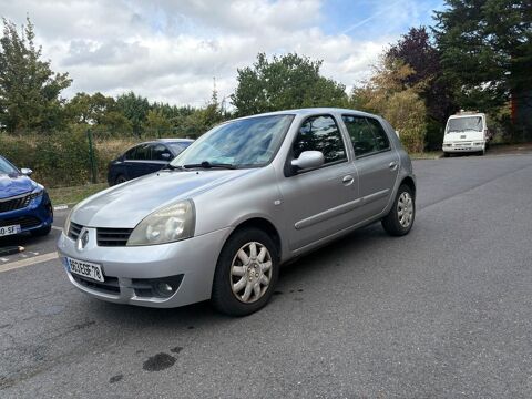 Annonce voiture Renault Clio II 4280 €