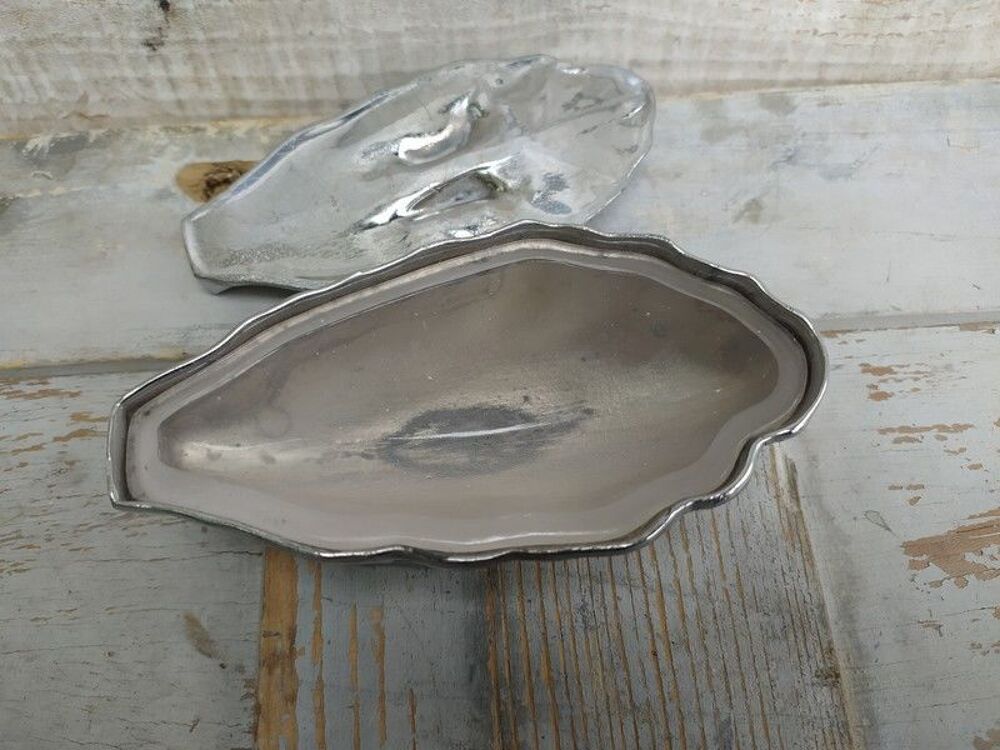 Ancienne Sauci&egrave;re &agrave; Huitre Art Nouveau Coquillage 