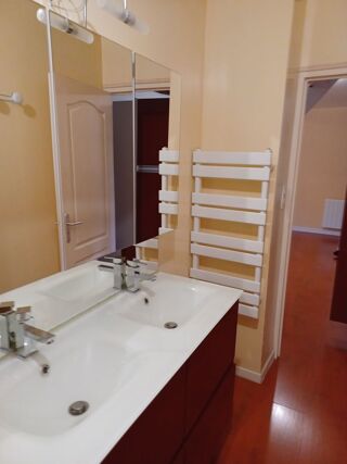  Appartement à louer 2/3 pièces 61 m²