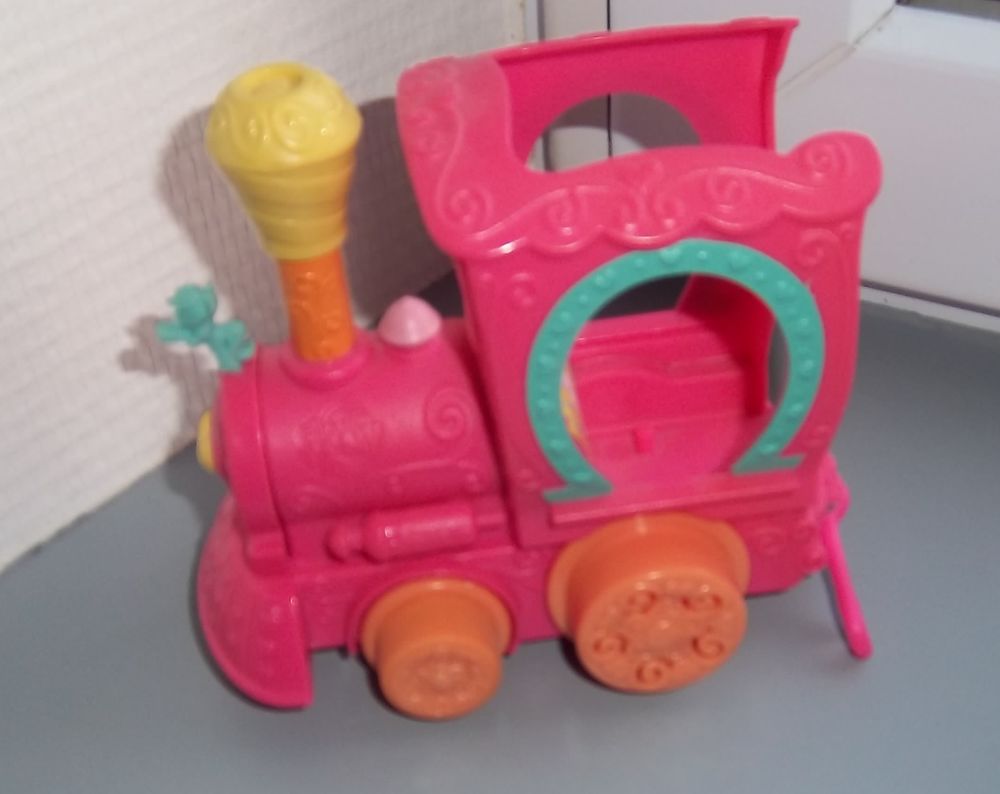 train locomotive petit poney Jeux / jouets