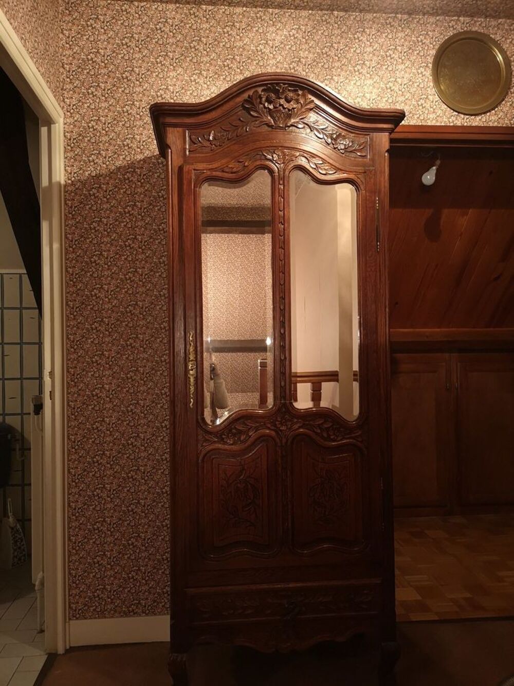 Armoire avec miroir en bois ch&ecirc;ne normande Meubles