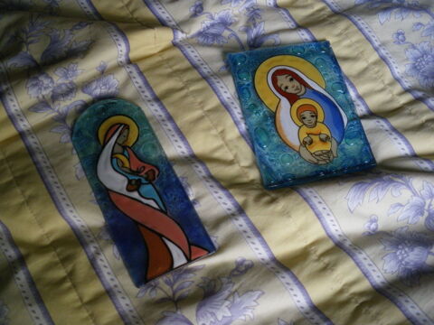 2 cadres style vitrail avec figurines 9 Cal�s (46)