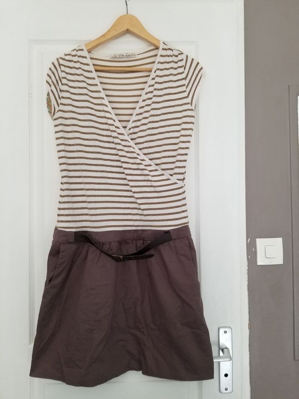 Lot 2 robes Vêtements