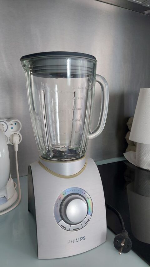 Blender Philips 18 Hyères (83)