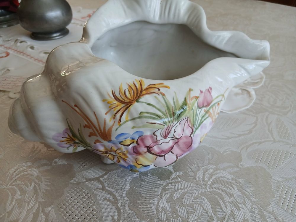 Grand coquillage porte serviettes fa&iuml;ence fond de merN&deg;1460 Décoration