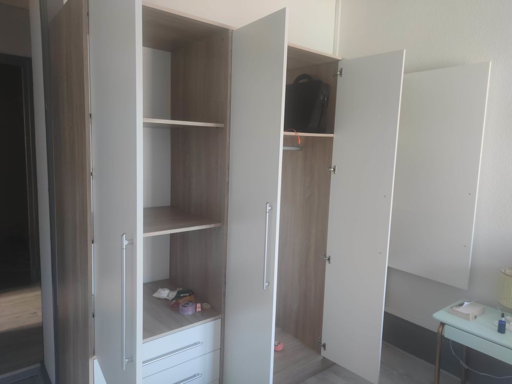 Grande armoire 4 portes 6 tiroire blanche et bois Meubles