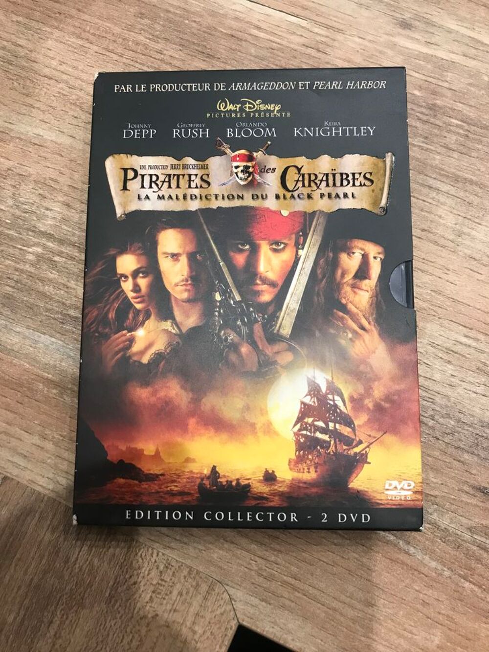 Coffret 2 dvd &eacute;dition collector &acute;&acute; Pirates des Cara&iuml;bes &acute;&acute; DVD et blu-ray