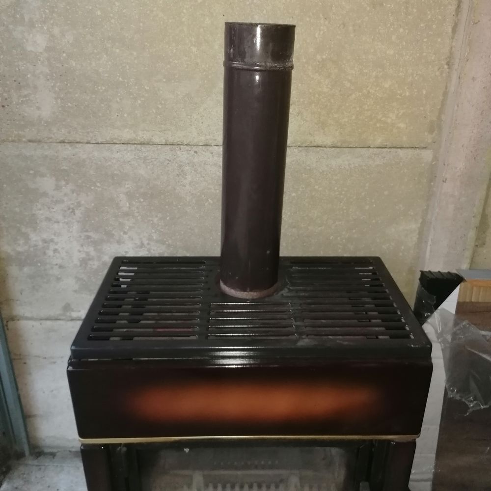Poele a bois marque supra Electroménager