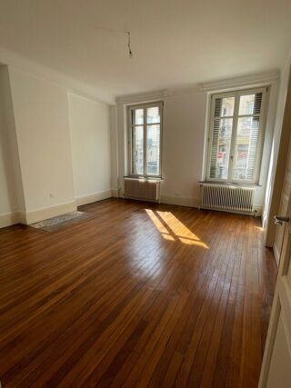  Appartement à louer 100 m² Nancy