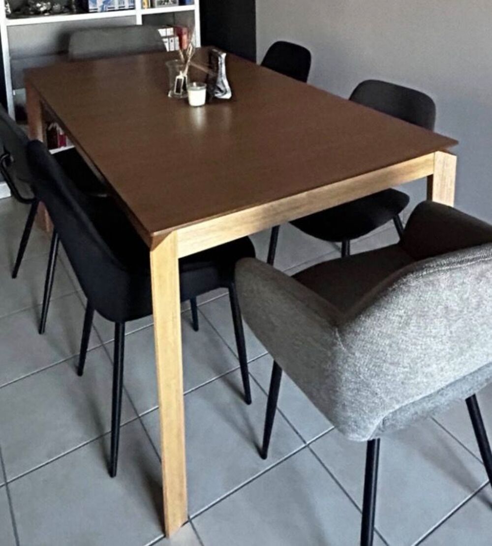 TABLE EXTENSIBLE ROBUSTE ET &Eacute;L&Eacute;GANTE Meubles