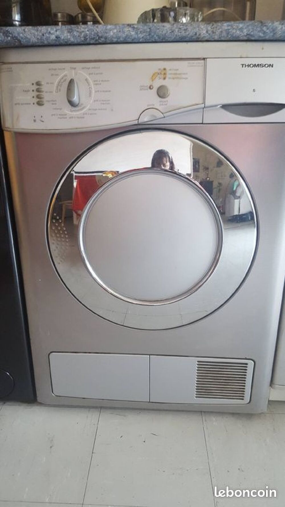 S&egrave;che linge Thomson, pas de livraison a venir chercher .
Electroménager