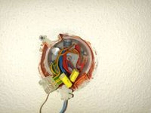    Electricien certifié 