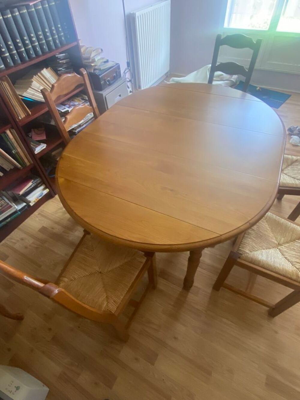 Salle &agrave; manger avec table extensible Meubles