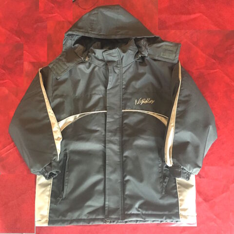 Parka neuve 12 ans 20 Nantes (44)