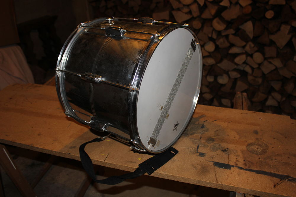TAMBOUR avec baguettes Instruments de musique