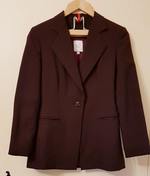 Ensemble veste et pantalon bordeaux NEUF 30 Marignane (13)