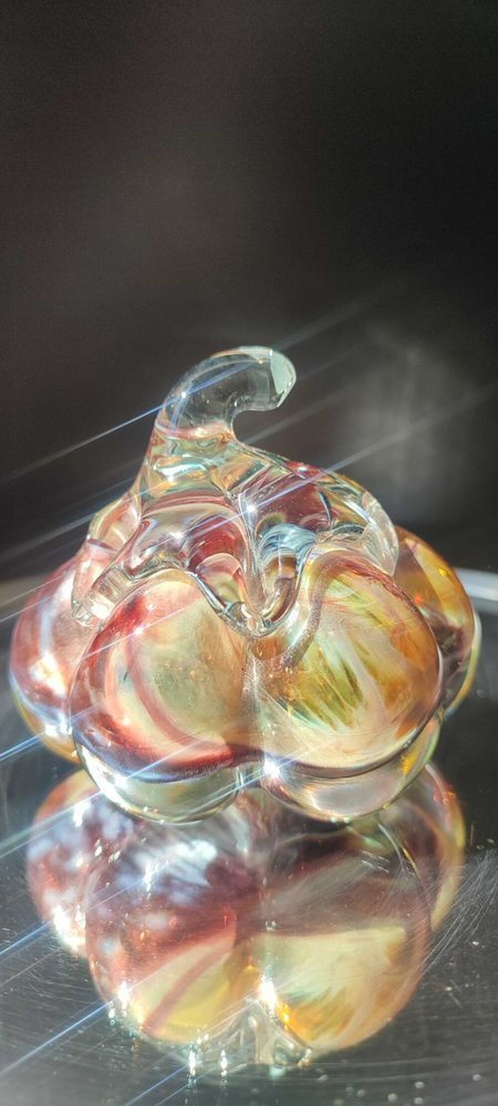 Citrouille en verre souffl&eacute; sign&eacute;e Loup Guittet 