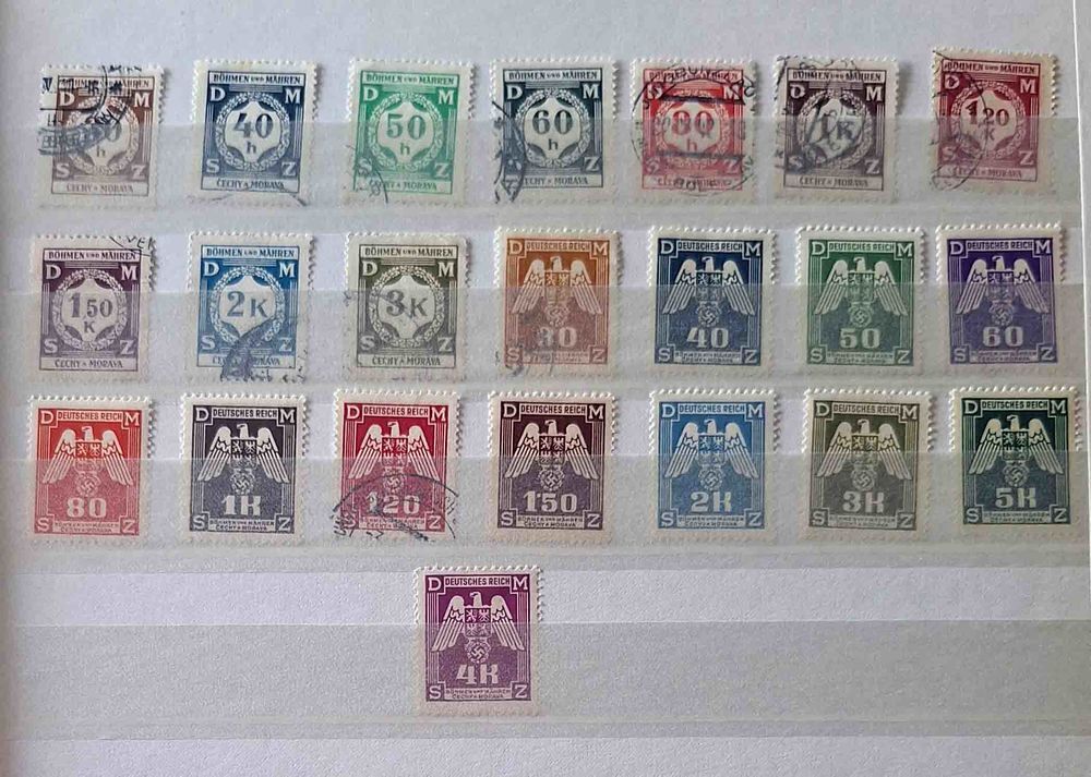 S&eacute;rie de timbres de collection de Boh&ecirc;me et Moravie 