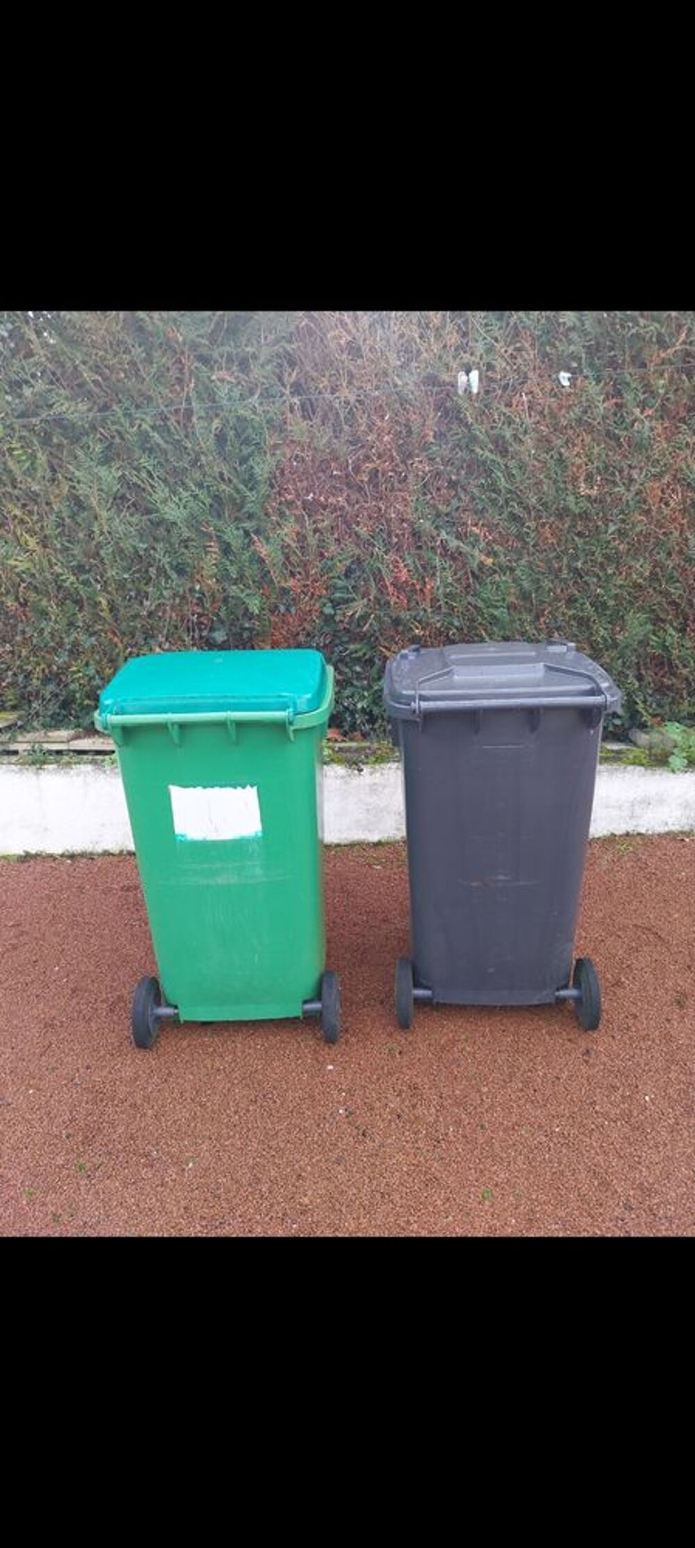 Poubelles de 240 Litres
Jardin